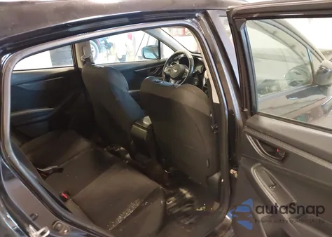 2021 Subaru Impreza Premium 5-Door z USA, uszkodzony, nr VIN 4S3GTAV67M3713023